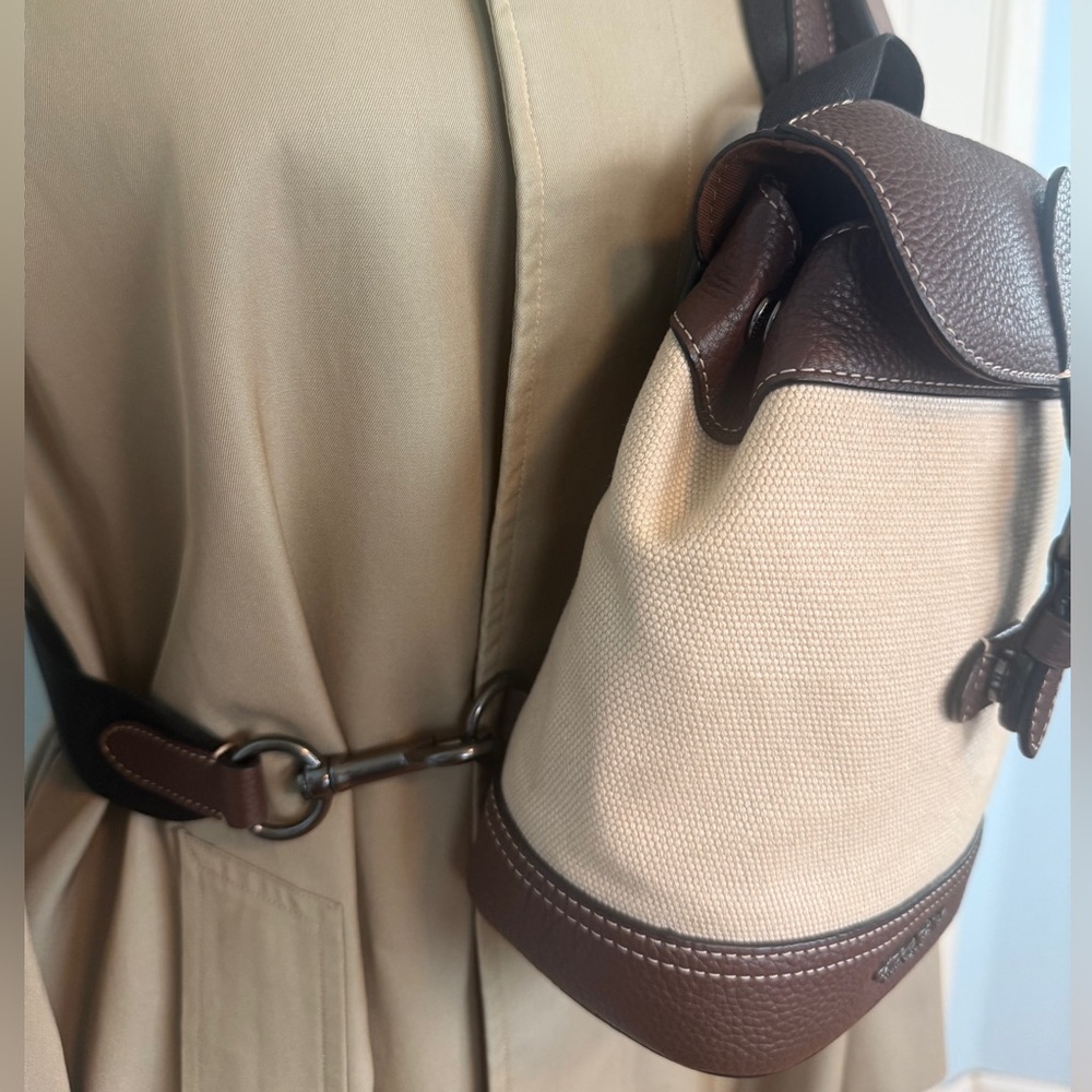 COACH HUDSON SMALL PACK CROSSBODY #A2343 (MSRP $328) & COACH BASEBALL CHARM - Picture 4 of 16